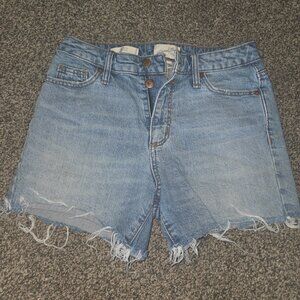 Universal Thread Shorts